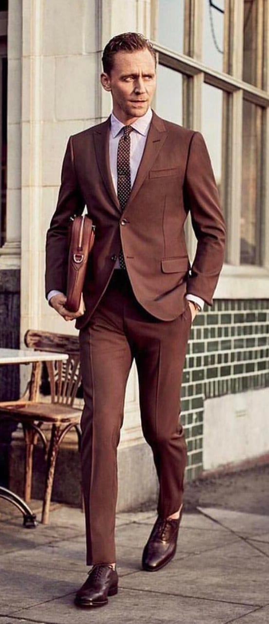 The 5 Basic Suits That You Must Absolutely Own If You Are A Professional