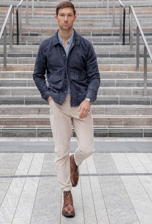 Beige chinos and blue shirt online