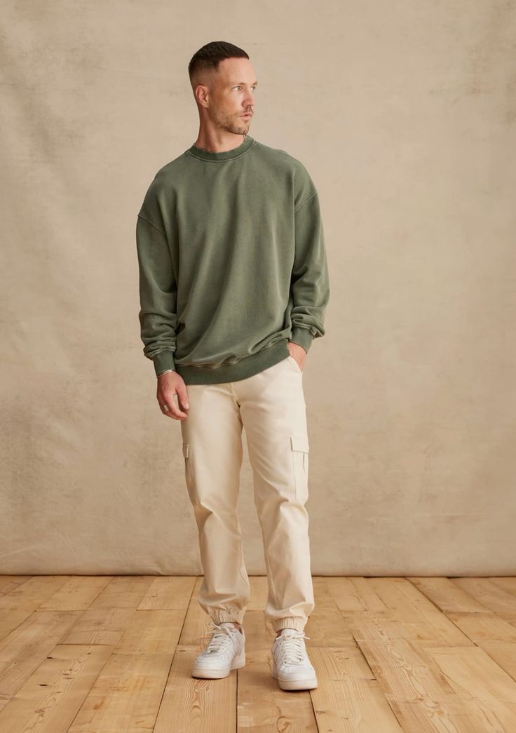 Cargo Pants With Sweatshirt